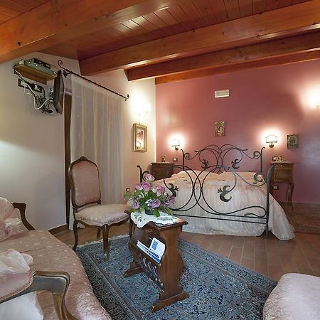 B&B La Ginestra Civita Cameră foto